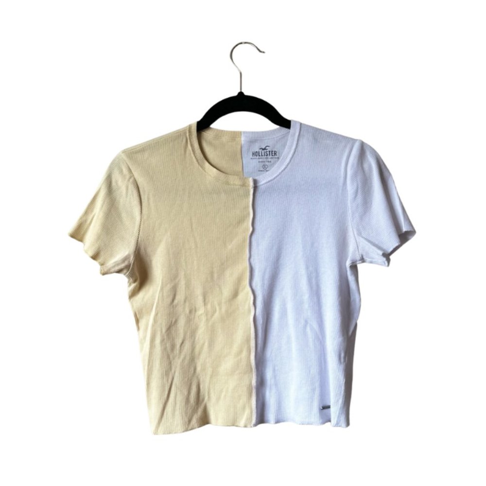 Hollister Baby Tee - Sz S *ALL SALES DONATED*